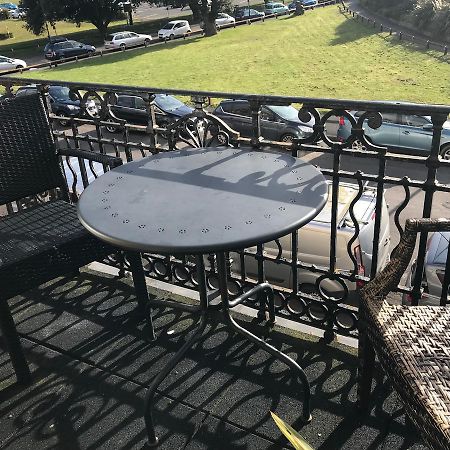 Regency Rooms Littlehampton Bagian luar foto